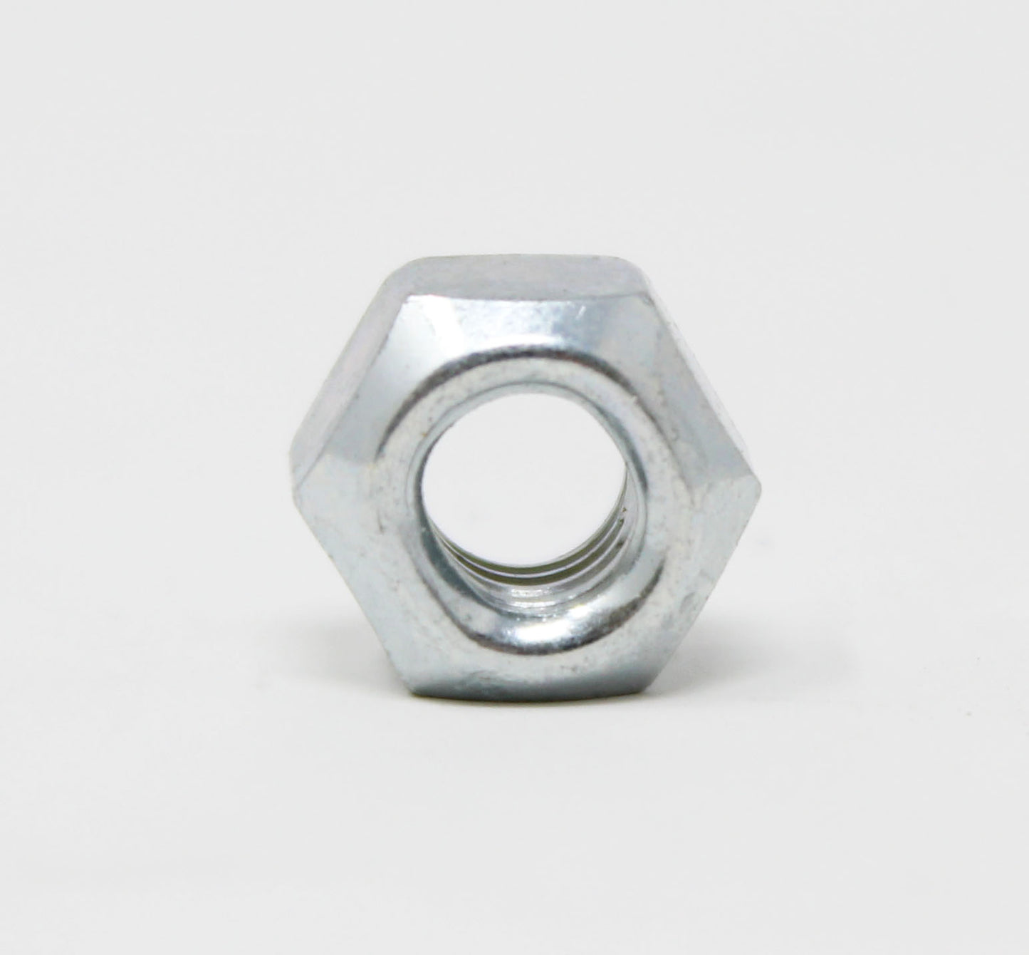 6/h4  møtrik f. balancebolt