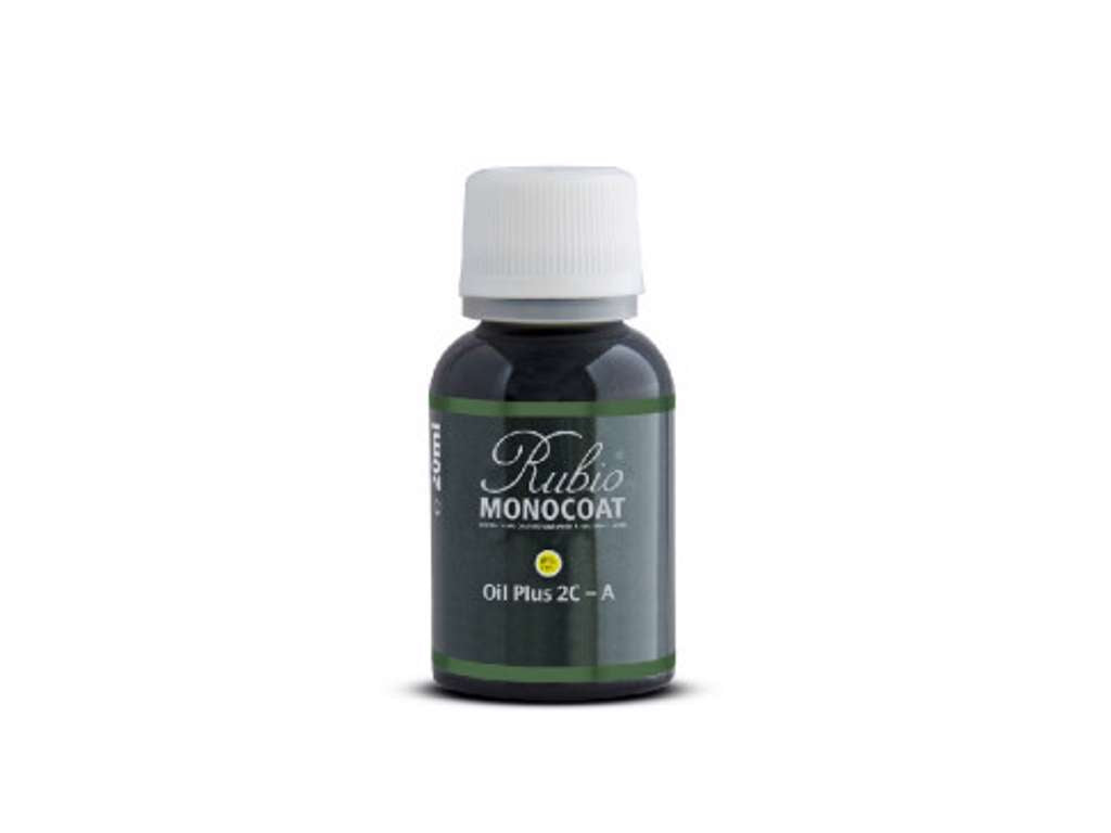 33 Smoked Oak         20ml